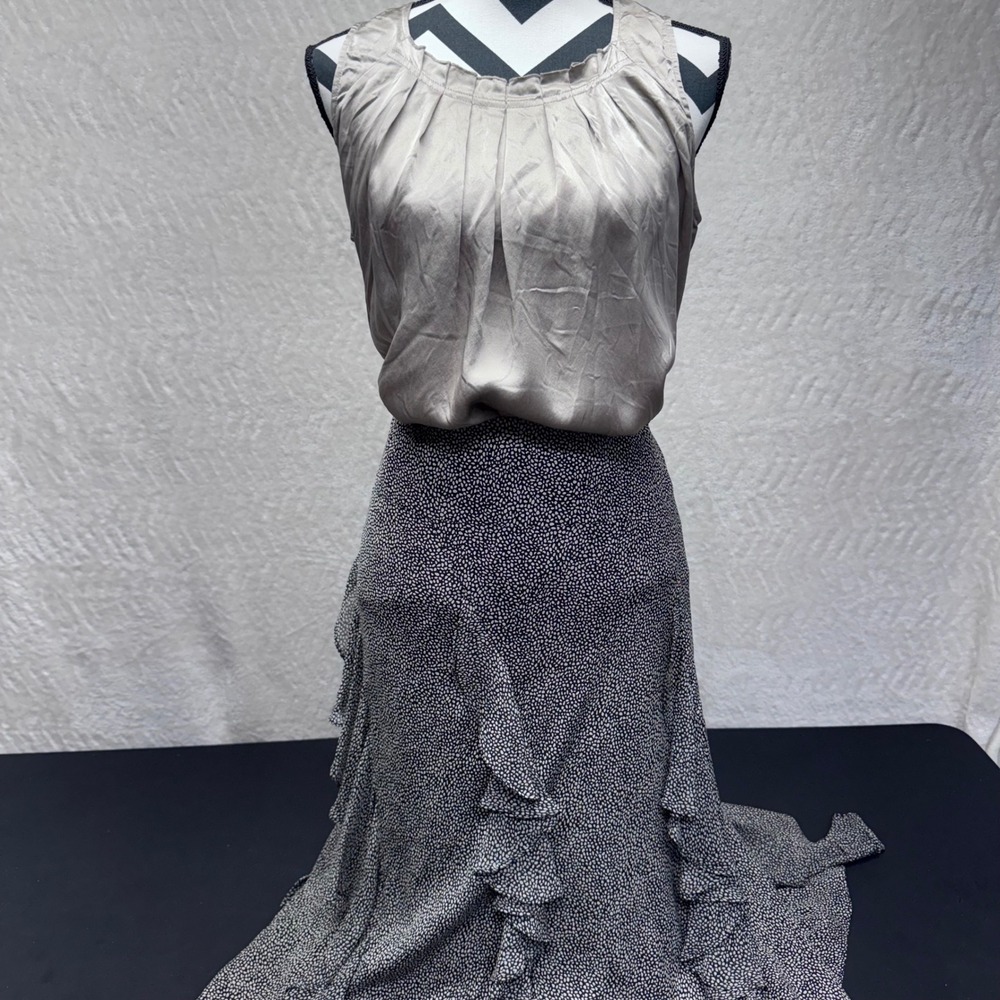 J. Jill Women Taupe 100% Silk Pleated Scoop Neck Sleeveless Tank Top Blouse M P